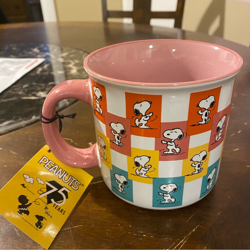 Peanuts Colorful Snoopy Checkered Mug
